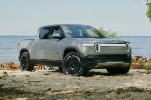 2025 Rivian R1T